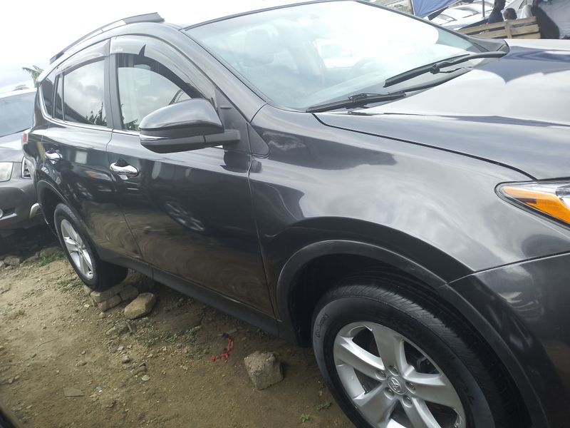 Thumbnail 2 of 2016 Toyota RAV4